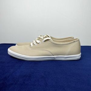 Keds Beige Classic Canvas Lace Up Casual Sneakers
Women's Size 8.5